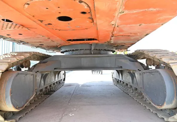2010 Hitachi ZX870H-3F Zaxis Large 86 ton Hydraulic Crawler Long Reach Boom Excavator Tracked Digger Bottom View