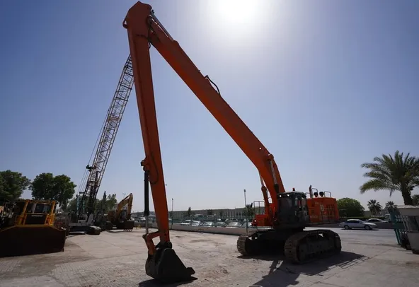 2010 Hitachi ZX870H-3F Zaxis Large 86 ton Hydraulic Crawler Long Reach Boom Excavator Tracked Digger Front Left View