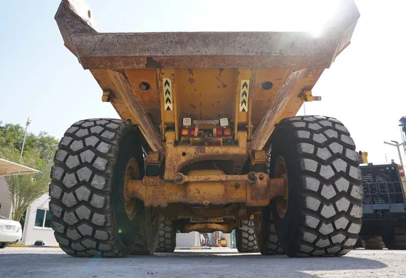 2011 Caterpillar 740B Articulated Hauler for Sale-bottom view image