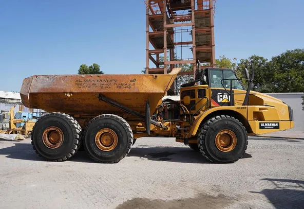 2011 Caterpillar 740B Articulated Hauler for Sale-right side view