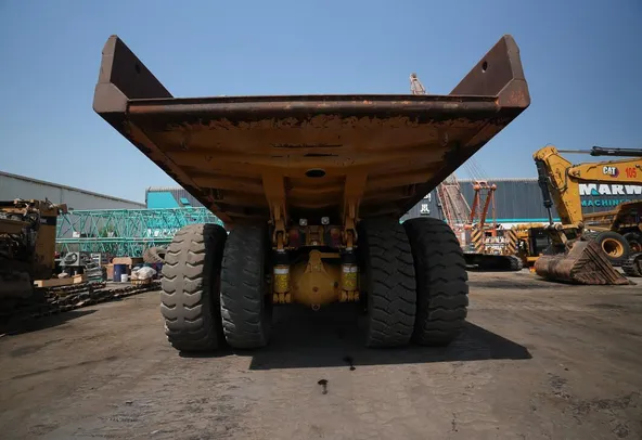 2012 cat 773E rigid dump truck rear view