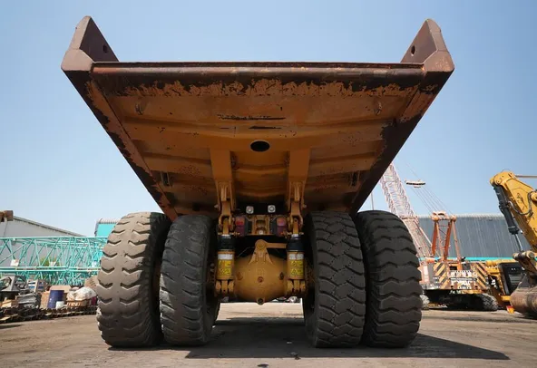 2012 cat 773E rigid dump truck undercarriage