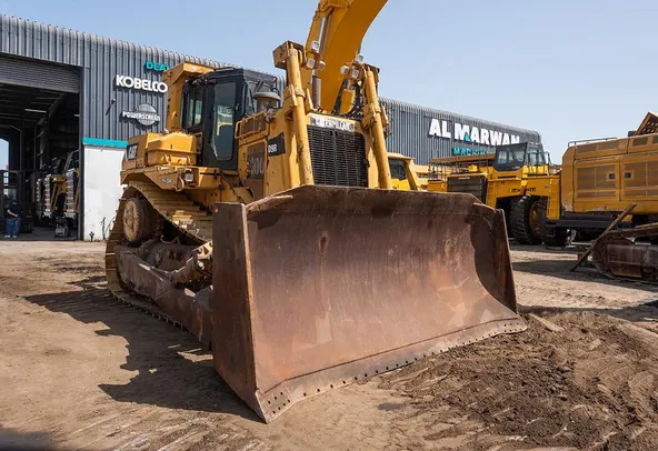 2012 Caterpillar D9R Bulldozer Front Right View