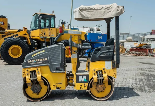 2013 Bomag BW90AD-5 Articulated Tandem Roller left Side Image