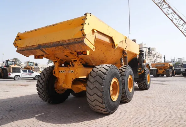 2013 volvo a35f articulated dump truck rear right view