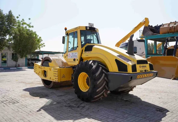 2014 Bomag BW 226 DI-4 BVC Single Drum Roller Rear Left View - RO-0348