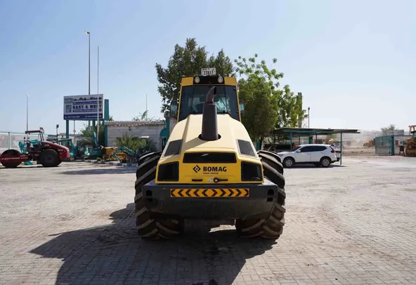 2014 Bomag BW 226 DI-4 BVC Single Drum Roller Rear View - RO-0348
