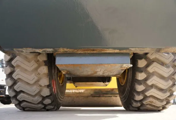 2014 Bomag BW226 DH-4 Single Drum Roller Undercarriage View - RO-0345