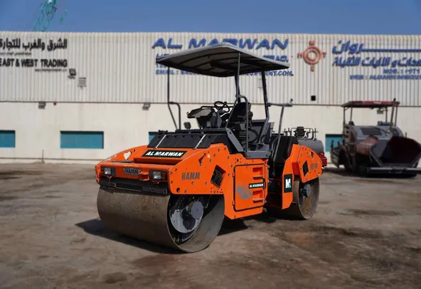 2014 Hamm HD90 Double Drum Roller Front Left View
