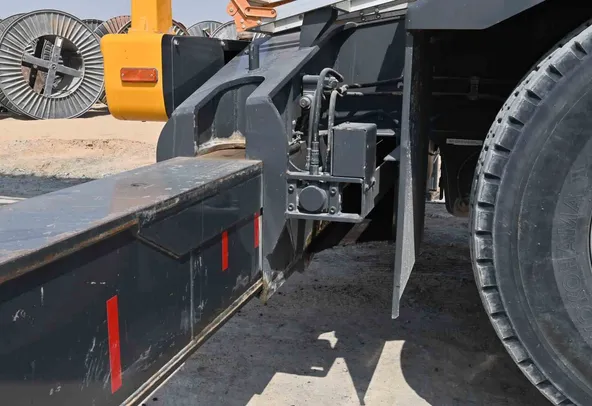 2015 Kato KR25H-V8 SR250Ri Mobile Crane Undercarriage View