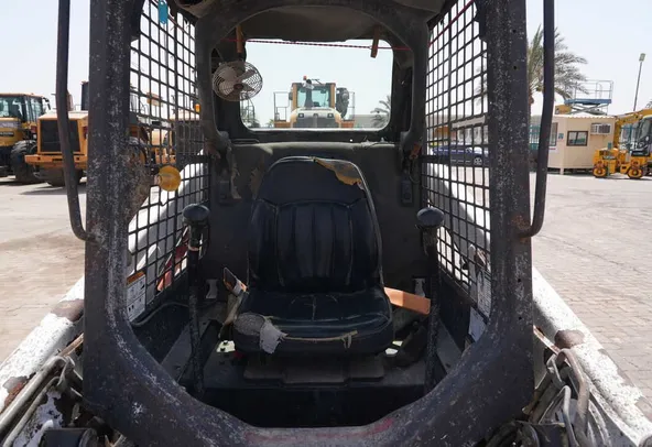2015 Bobcat S450 Skid Steer Loader Cabin Image