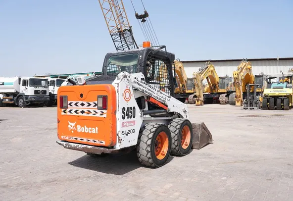 2015 bobcat s450 skid steer loader rear right view