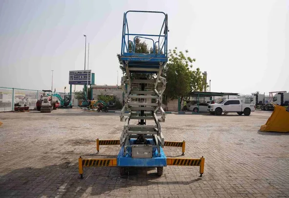 2016 Beta B500 Electric Scissor Lift Front View - LF-0066