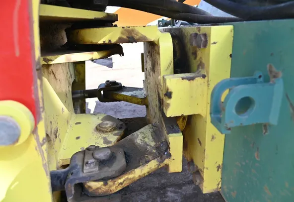 2017 Ammann ASC 100 D Single Drum Roller Undercarriage View - RO-0332