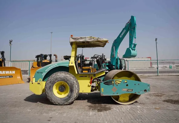 2017 Ammann ASC 100 Single Drum Roller Right View - RO-0331