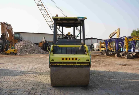 2017 Ammann AV70X Articulated Tandem Roller Front View