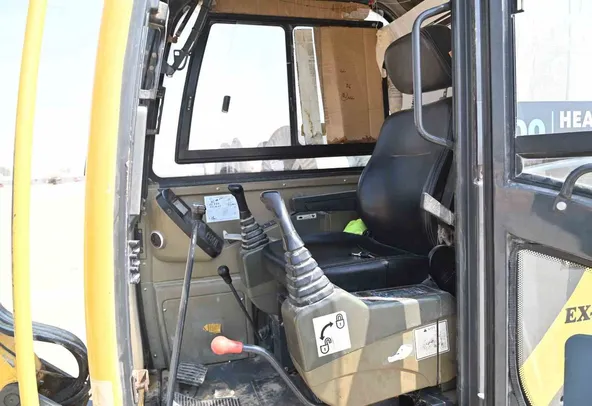 2017 Yuchai YC35-8 Mini Excavator Cabin View - EX-0388
