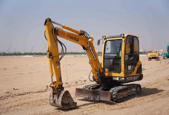 2017 Yuchai YC35-8 Mini Excavator Front Left View - EX-0388