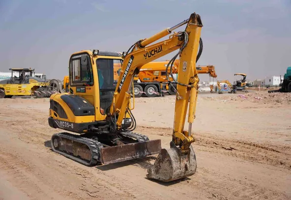 2017 Yuchai YC35-8 Mini Excavator Front Right View - EX-0388