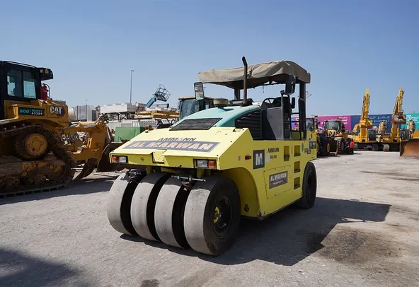2017 ammann AP240 pneumatic tyre roller front left view