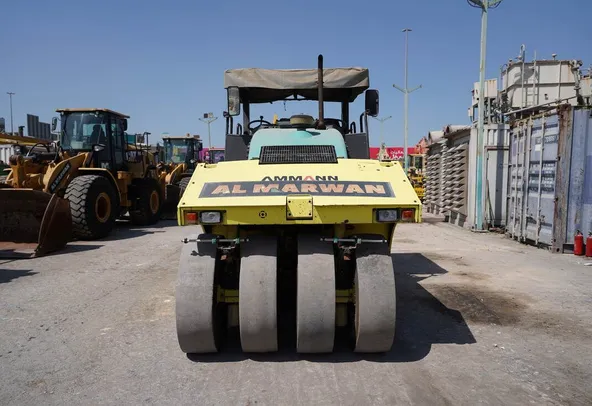 2017 ammann AP240 pneumatic tyre roller front view