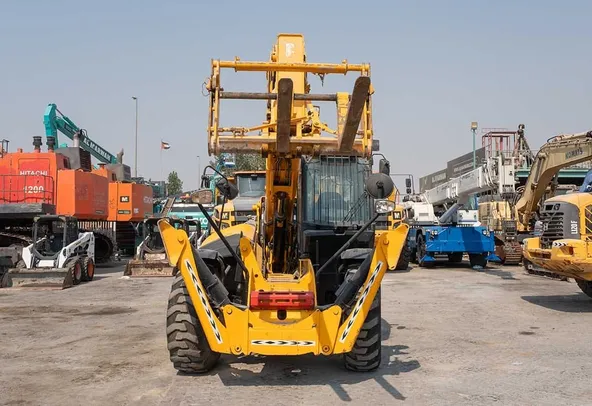 2017 JCB 540-170 Telescopic Handler Front View