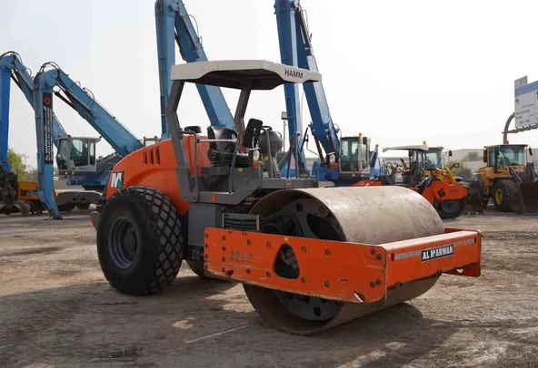 2018 Hamm 311P Single Drum Roller Front Right View