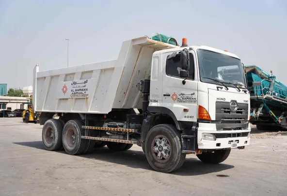2018-hino-700-series-zs-4041-6x4-tipper-truck-front-right-view-tk-0394