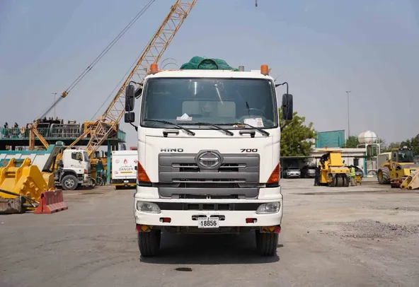 2018-hino-700-series-zs-4041-6x4-tipper-truck-front-view-tk-0394