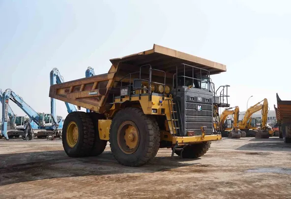 2019 Cat 777E Rigid Dump Truck Front Right View - RD-0493