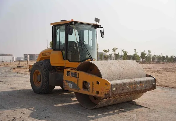 2019 Volvo SD110B Single Drum Roller Front Right View - RO-0342