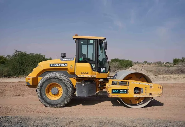 2019 Volvo SD110B Single Drum Roller Right View - RO-0341