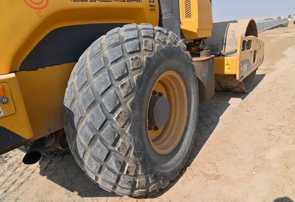 2019 Volvo SD110B Single Drum Roller Undercarriage View - RO-0342