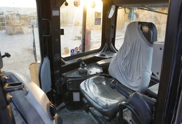 2020 Cat D6R2 LGP Bulldozer-for Sale cabin view