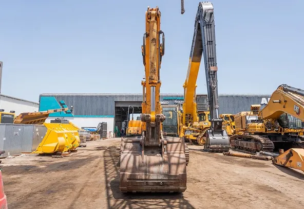 2019 Hyundai 480LC-9S Track Excavator Front RIght View