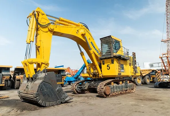 2019 Komatsu PC2000-8 Excavator Front Left View