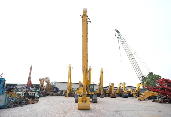 2019 Komatsu PC850-8R1 Long Boom Excavator Front View