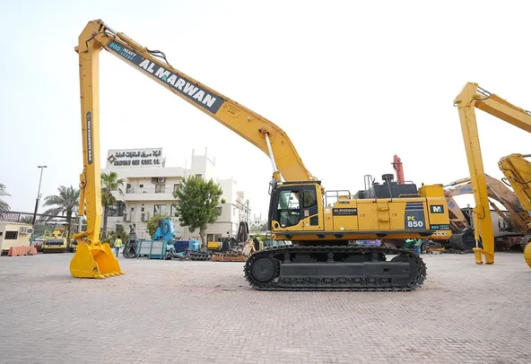 2019 Komatsu PC850-8R1 Long Boom Excavator Left Side View
