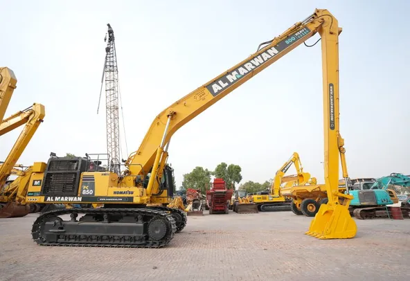 2019 Komatsu PC850-8R1 Long Boom Excavator Right Side View