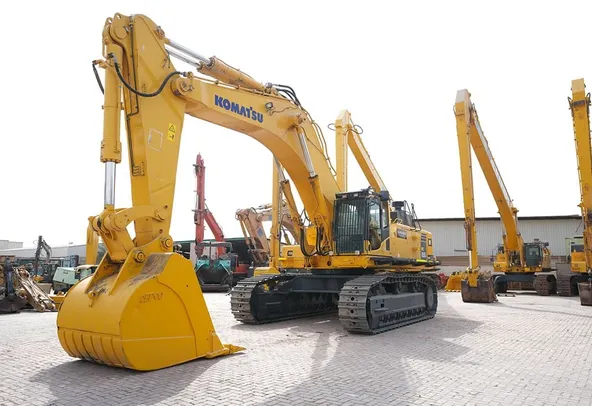 2019 Komatsu PC850-8R1 Track Excavator Front Left View