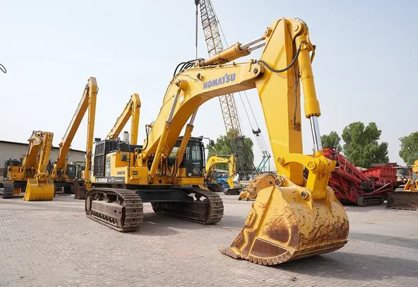 2019 Komatsu PC850-8R1 Track Excavator Front Right View
