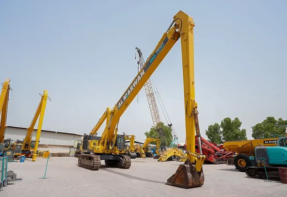2019 Komatsu PC850SE-8R1 Long Boom Excavator Front Right View