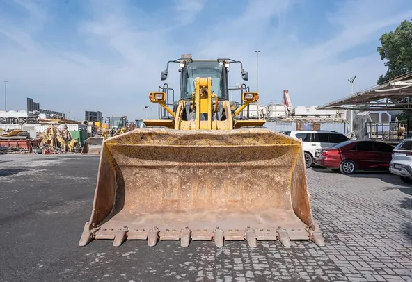 2019 Komatsu WA500-6R Wheel Loader Front View