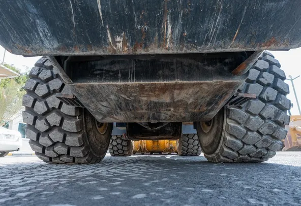 2019 Komatsu WA500-6R Wheel Loader Under carriage View
