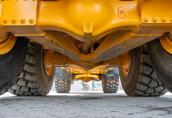 2019 volvo A40G dump truck undercarriage Image
