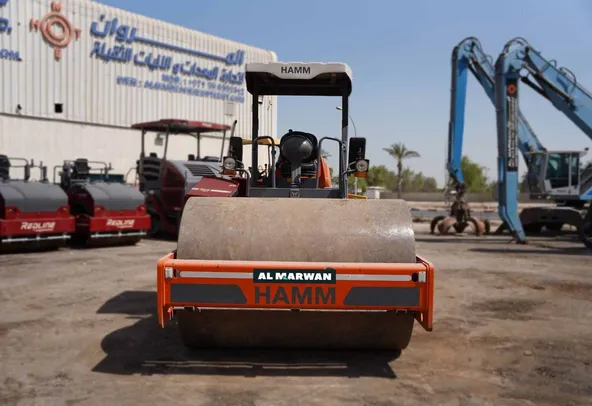 2020 Hamm 311D Single Drum Roller Front View - RO-0443