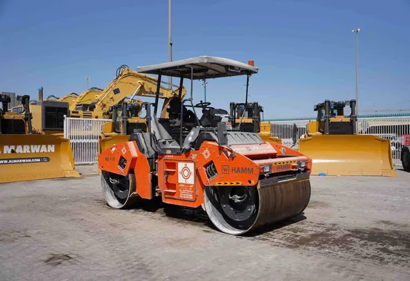 2020 Hamm HD 110 Double Drum Roller Front Right View - RO-0344