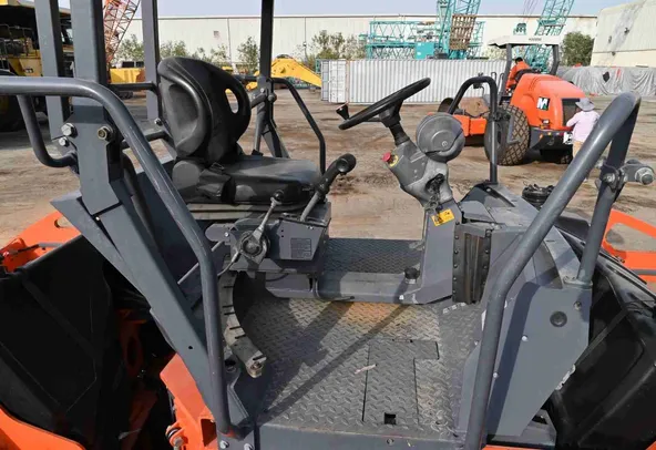2020 Hamm HD99 Double Drum Roller Cabin View
