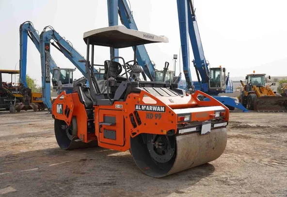 2020 Hamm HD99 Double Drum Roller Front Right View
