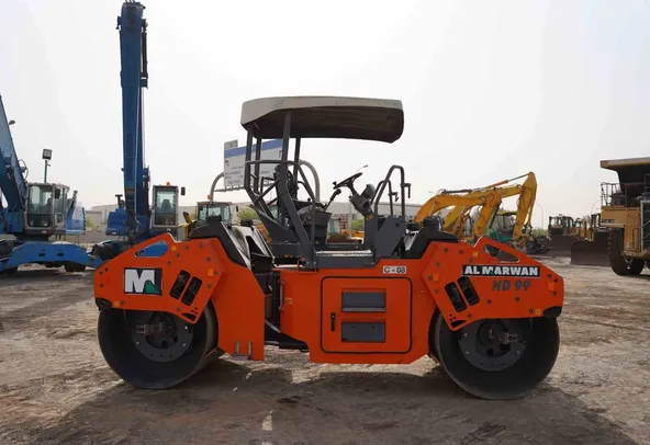 2020 Hamm HD99 Double Drum Roller Right View